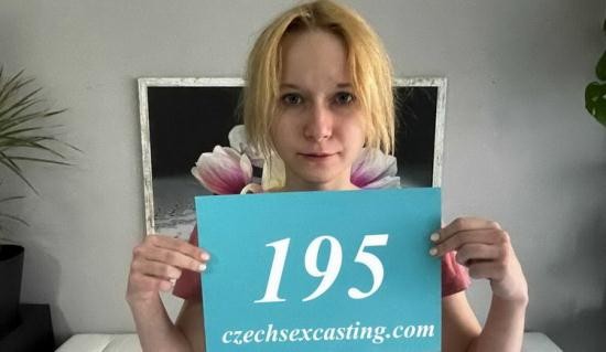 CzechSexCasting/PornCZ - Sweetie Plum - You are not a type of photo model (UltraHD/2K/1920p/1.44 GB)