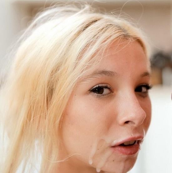 OnlyTeenBlowJobs/MyXXXPass - Kenzie Reeves - Cock Cookie (FullHD/1080p/794 MB)