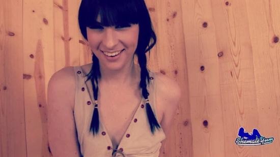 BaileyJay - Bailey Jay - Clip 03 (HD/720p/267 MB)