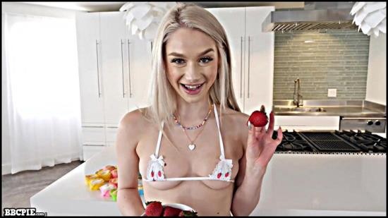 BBCPie - Scarlett Hampton - Strawberries and Cream (FullHD/1080p/1.19 GB)