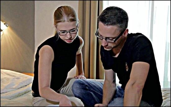 SheIsNerdy/DirtyFlix - Veronika - Studying and Fucking with Nerdy Teeny (HD/720p/521 MB)