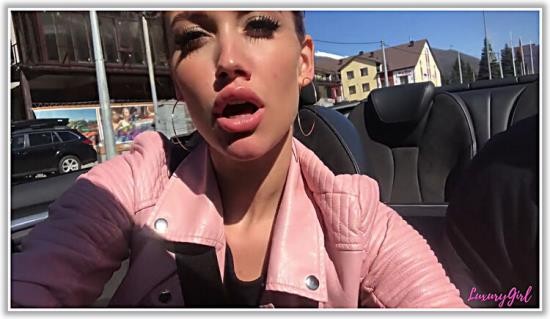 ModelHub - Luxury Girl - Outdoor Blowjob In The Car Young Babe in a Cabriolet (FullHD/1080p/240 MB)