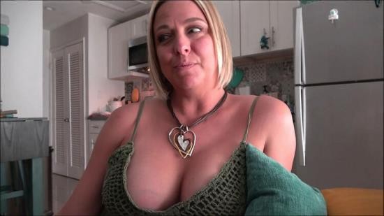 Clips4Sale - Brianna Beach - The Interview (FullHD/1080p/817 MB)