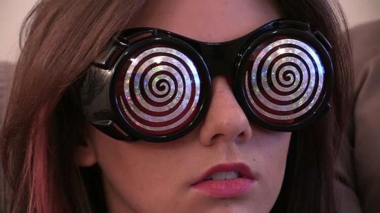 Clips4sale/Girls Gone Hypnotized - Freya - Freya Controlled By the Glasses (HD/720p/742 MB)