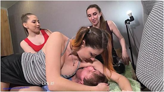 Beautiful Girls - Mistress - 2022 Wooow! BJ12 Our Smelly Armpits - The Slave Will Sniff And Lick Them (FullHD/1080p/1.50 GB)