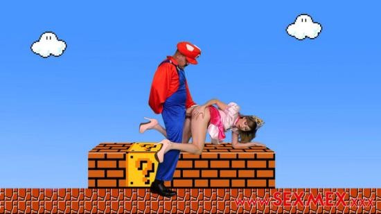 SexMex.xxx - Esmeralda Duarte, Kari Cachonda - Super Mario Porno (UltraHD/4K/2160p/2.45 GB)