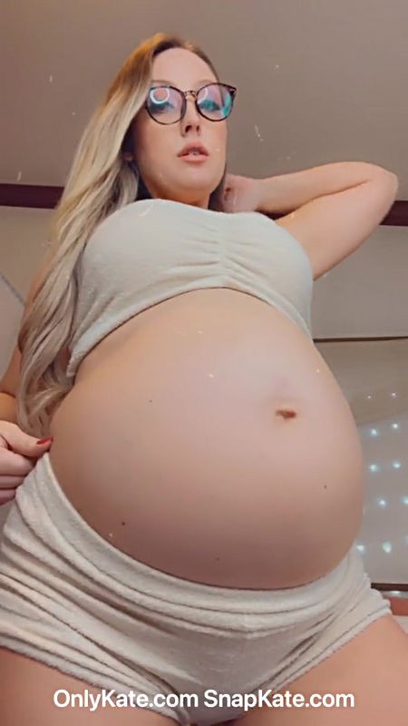 OnlyFans - Kitten Kate - Pregnant Blonde Slut Showing Off Huge Belly Boobs Ass And Pussy On Snapchat Compilation (FullHD/1080p/59.2 MB)