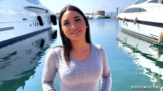 JacquieEtMichelTV/Indecentes-Voisines - Sara Diamante - Sarah, 21, Hostess On A Yacht In Saint-Tropez! (FullHD/1080p/968 MB)