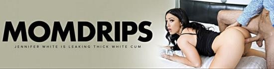 MomDrips / MYLF - Jennifer White - Creaming My Girlfriend's Stepmom (HD/720p/1.4 GB)