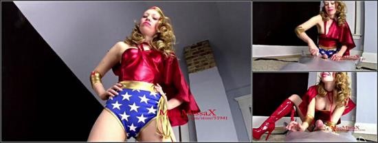 Missa X / Clips4Sale - Wonder Woman Vs. Chrome (HD/720p/194 MB)