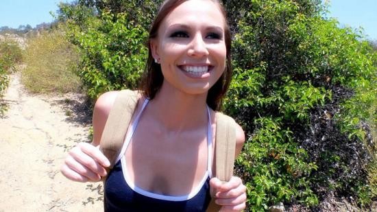 AmateurAllure - Aidra Fox POV, Public Blowjob on Hiking Trail, Swallows Two Cumshots (FullHD/1080p/856 MB)