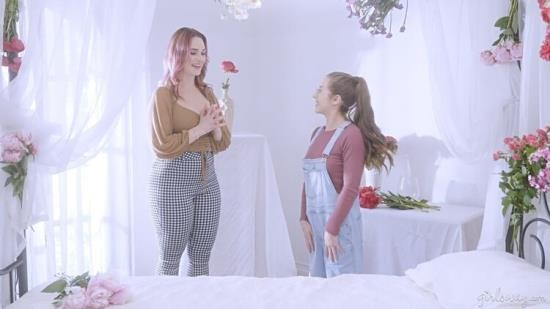 GirlsWay / AdultTime - Spencer Bradley, Siri Dahl - Flower Delivery (Full HD/1080p/1.13 GB)