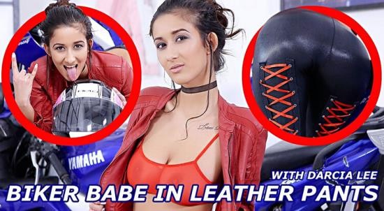 TmwVRnet - Darcia Lee - The Biker Babe in Leather Pants Shows Her Best (4K UHD/1920p/2.24 GB)