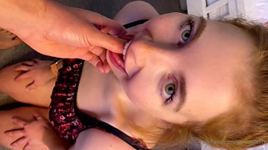 Onlyfans - Little Red Doll - What Sucking On His Thumb Lead To... (HD/1076p/96.7 MB)