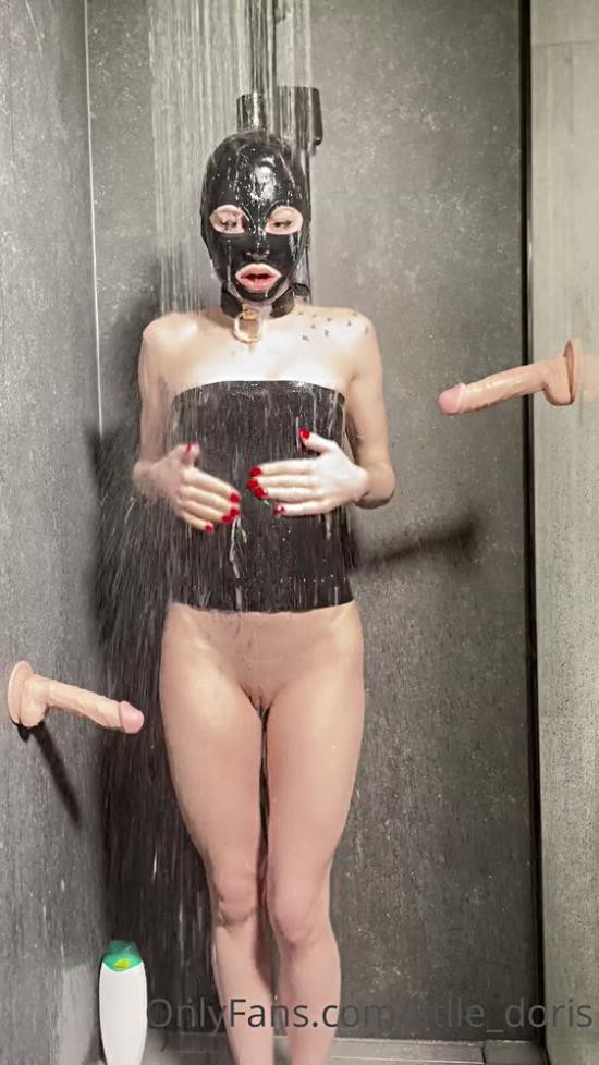 Onlyfans - Litlle Doris - I Found An Old Shower Video I Totally Forgot That I Put The Handcuffs On The Shower Haha Xd (UltraHD 2K/1920p/376 MB)