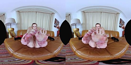 CzechVRFetish - Stacy Cruz - Feet of a Goddess (UltraHD 4K/2700p/4.05 GB)