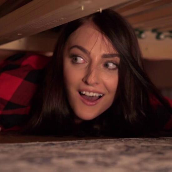 FakeHub/FakeHostel - Katy Rose and Charlie Red  Stuck Under A Bed 2 (HD/720p/860 MB)