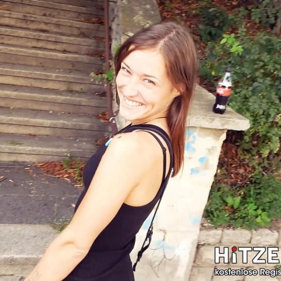 Hitzefrei - Mina Hot Outdoor Fuck Part 1 (FullHD/1080p/1.44 GB)