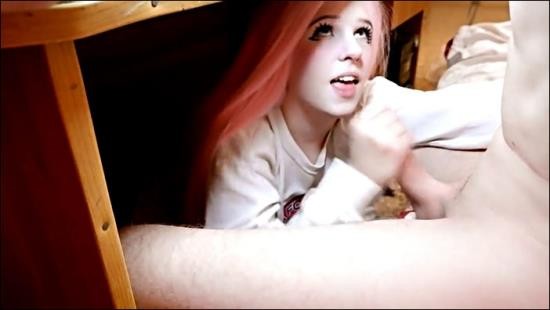 Onlyfans - Cute-Pink-Haired-Gamer-Teen-Gives-Blowjob-Under-Desk (HD/720p/26.5 MB)