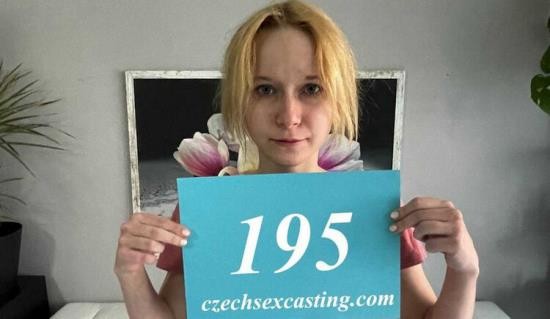 CzechSexCasting/PornCZ - You Are Not a Type Of Photo Model  : Sweetie Plum (UltraHD/2K/1920p/1.44 GB)