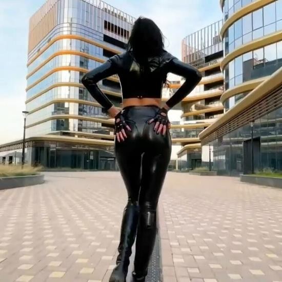 MyLatexBabe - Ksenia Savo Latex Thongs Under Leather Leggings (SD/670p/204 MB)