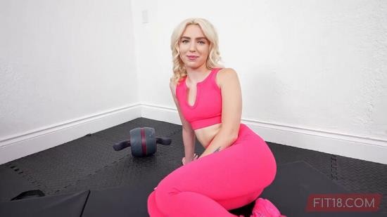 Onlyfans - Britt Blair  My Skinny Stepsister Wants Me To Creampie Her At The Gym  60FPS Fit 18 (FullHD/1080p/230 MB)