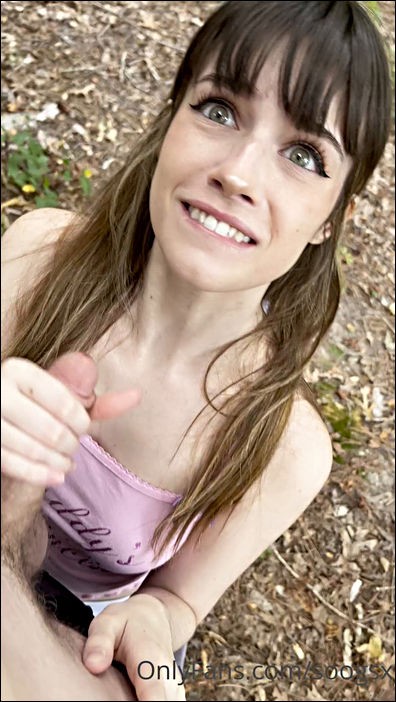 Onlyfans - Soogsx - POV Blowjob In The Forest (UltraHD 2K/1920p/200 MB)