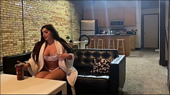 Onlyfans - Emily Rinaudo - BJ And Cumshotx (HD/720p/126 MB)