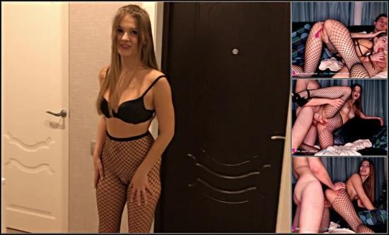 PornHub - 027 Cute Girl In Fishnet Pantyhose Gets Double Penetrated In Her Tight Holes (FullHD/1080p/409 MB)