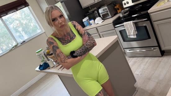 Onlyfans - The Smell Test With Hot Blonde Girlfriend  Cassidy Luxe  Household Fantasy  Scott Stark Scott Stark (FullHD/1080p/393 MB)