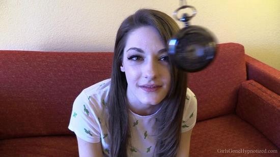 Clips4sale - Phoebe Entranced (HD/720p/595 MB)