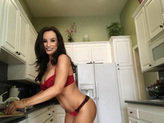 Onlyfans - Lisa Ann Clip 5fb9bc61a1b44ca9e97cfi (SD/480p/382 MB)