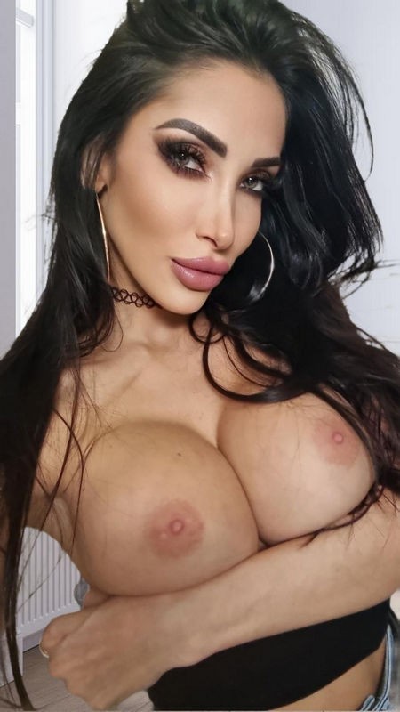Onlyfans - Clea Gaultier Clip 2 (FullHD/1080p/1.33 GB)