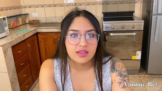 Onlyfans - We Were Alone With My Stepsister At Home And I Ended Up Fucking Her Tight Ass Agustina Rey (FullHD/1080p/811 MB)