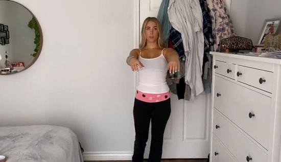 Clips4sale - Victoria Elizabeth  Hypnotized By The Music 2 (HD/720p/181 MB)