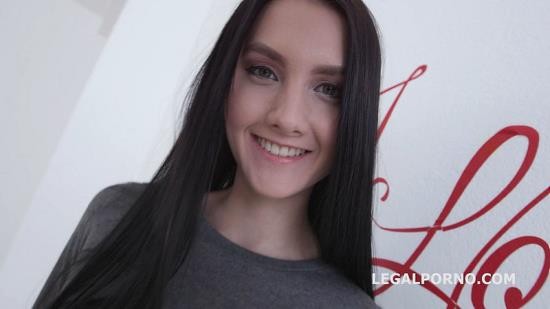 LegalPorno - Intimacy With Crystal Greenvelle GIO384 (HD/720p/1.32 GB)