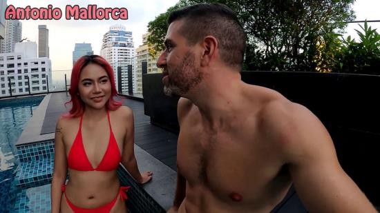 Onlyfans - Fucking a Hot Thai Redhead Slut Picked up by the Swimming Pool  Hunny Bunny Antonio Mallorca (FullHD/1080p/603 MB)