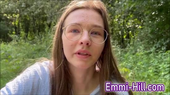 Onlyfans - yo Outdoor And Public Mix Masturbation And Pissing EmmiHill (HD/720p/191 MB)