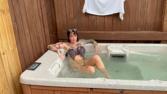 Onlyfans - Tootwistedtaboovip I Caught My Step Aunt Fucking Her Step Brother My Father (FullHD/1080p/1.21 GB)