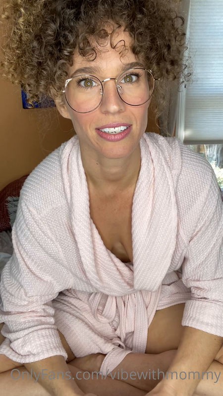 Onlyfans - Vibewithmolly Vibewithmommy 2A70BcC8071 (SD/1920p/433 MB)