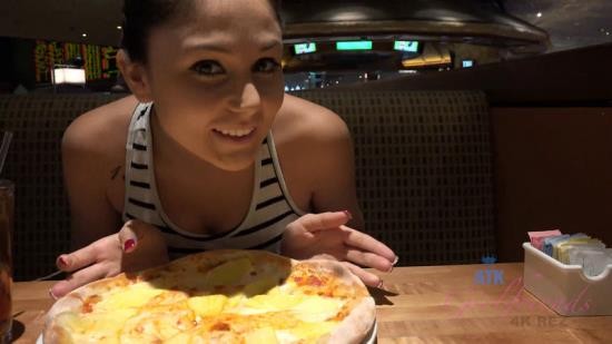 ATKGirlfriends - Virtual Vacation Las Vegas 4/4: Ariana Marie (UltraHD/4K/2160p/2.56 GB)