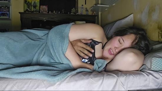 onlyfans - I Snuck Into Stepmoms Spot And Stepdad Fucked Me Before He Realized And Keep Goin Kimiko Fox36 (HD/720p/181 MB)