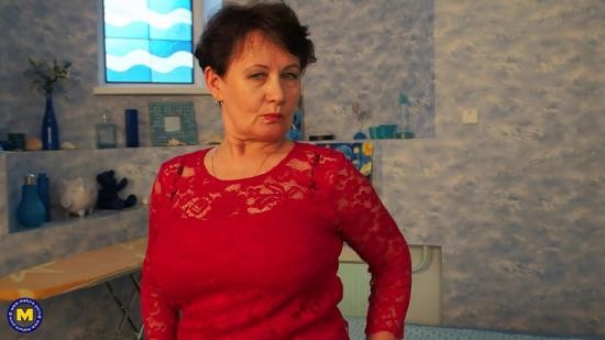 Mature.nl - Nata Is a Horny Cougar Who Happens To Find a Special Toy To Play With : Nata (59) (FullHD/1080p/1.41 GB)