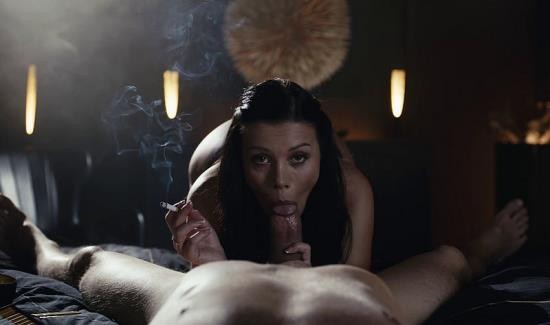 SmokingHawt - Victoria Brown (2K/1080p/644 MB)