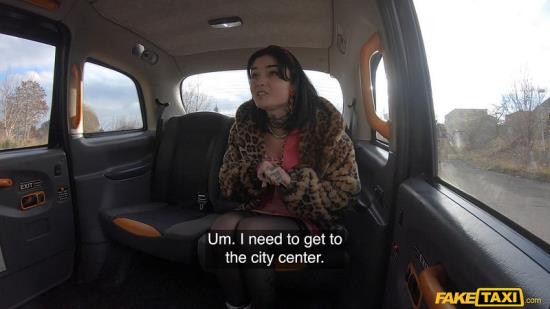 FakeTaxi/FakeHub - Crystal Cherry  Caught In The Act (FullHD/1080p/1.23 GB)
