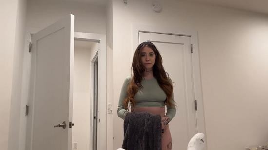 Onlyfans - Cheating On My Girlfriend With My Sisters Big Titty Best Friend  Rosie Rider Alex Majors (FullHD/1080p/291 MB)