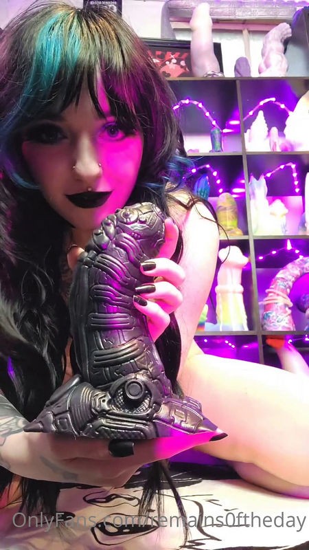 Onlyfans - Remains0Ftheday    Using My New Large Sentry From Pleasure Forge (SD/1920p/273 MB)