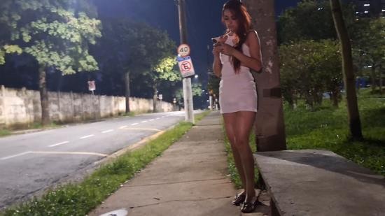 Onlyfans - Risky Masturbation At The Bus Stop Next To The Hot Girl Renatasurtada (FullHD/1080p/319 MB)