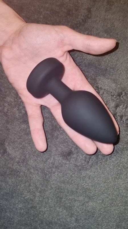 Onlyfans - yo Virgin Tries To Fit Vibrating Butt Plug In But Struggles Vesalius Versace (SD/1080p/120 MB)