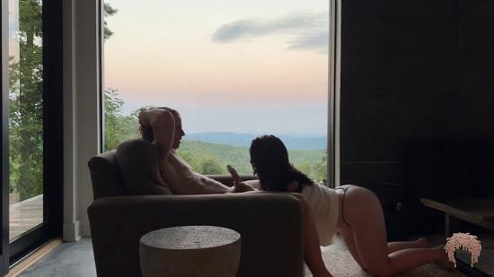 Onlyfans - Beautiful Backshots  Cumming Together Up In The Mountains Curlyheadedfck (FullHD/1080p/142 MB)